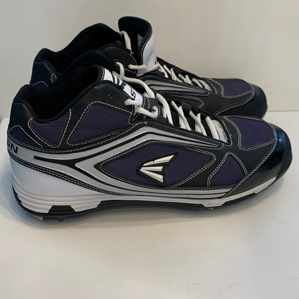 Easton - IDEAL FIT metal Baseball cleats Black Indigo white like new condition